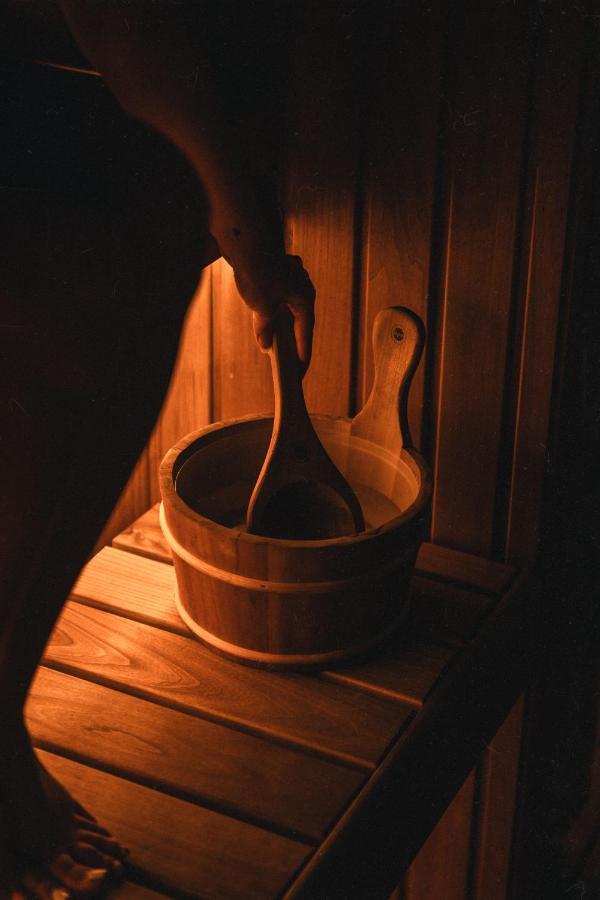Oeoed Hoetels - Fika, Mysa , Skoent-with Sauna Rooslepa